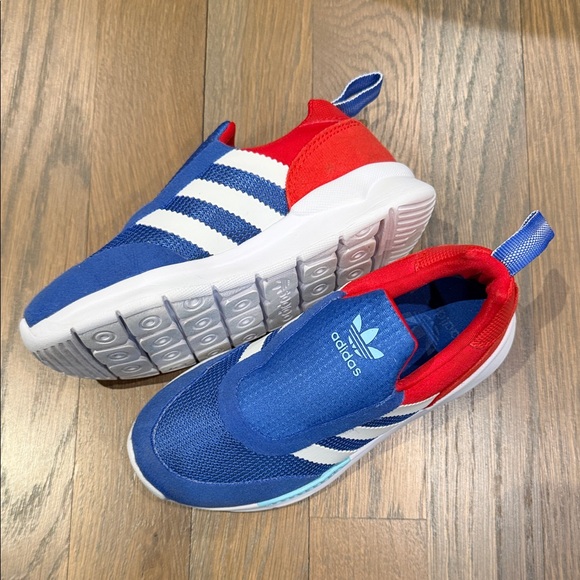 Adidas Kids Sneakers in Blue and Red - Picture 2 of 5
